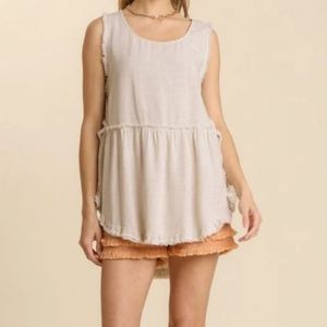Umgee Linen Blend Tank Top with Scoop Hem in Oatmeal